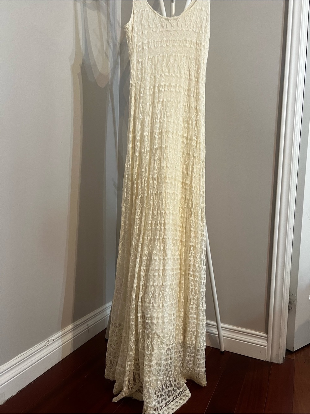 Abercrombie & Fitch Cream Lace Button-Front Maxi Dress - Picture 10 of 11